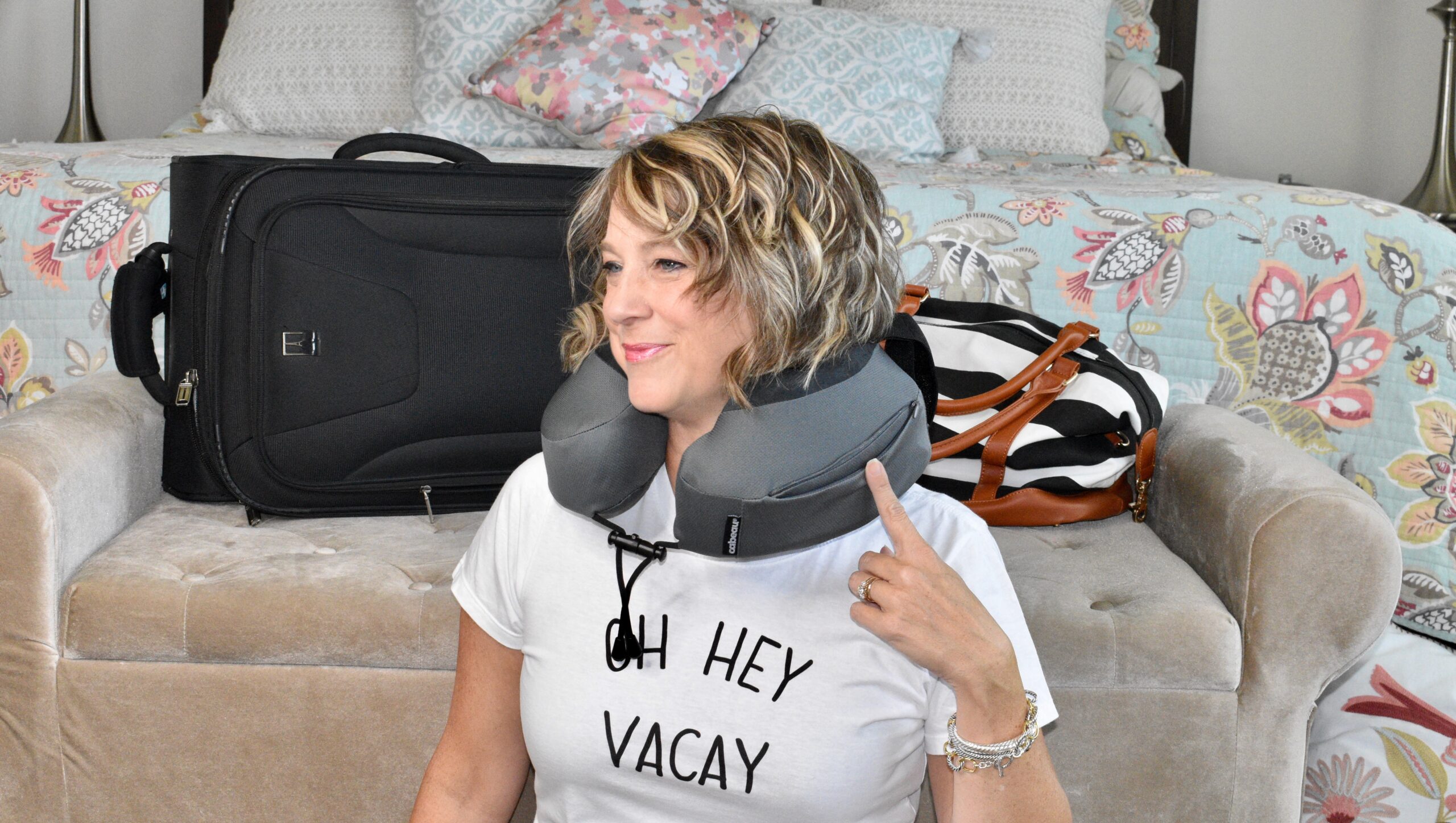 travel-neck-pillow-by-suitcase