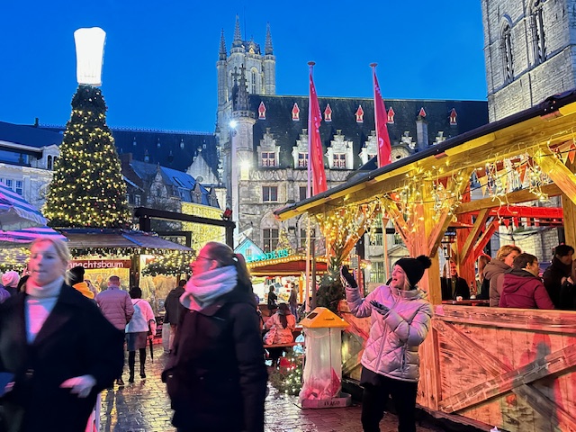 laurie-visit-christmas-market-europe-gent